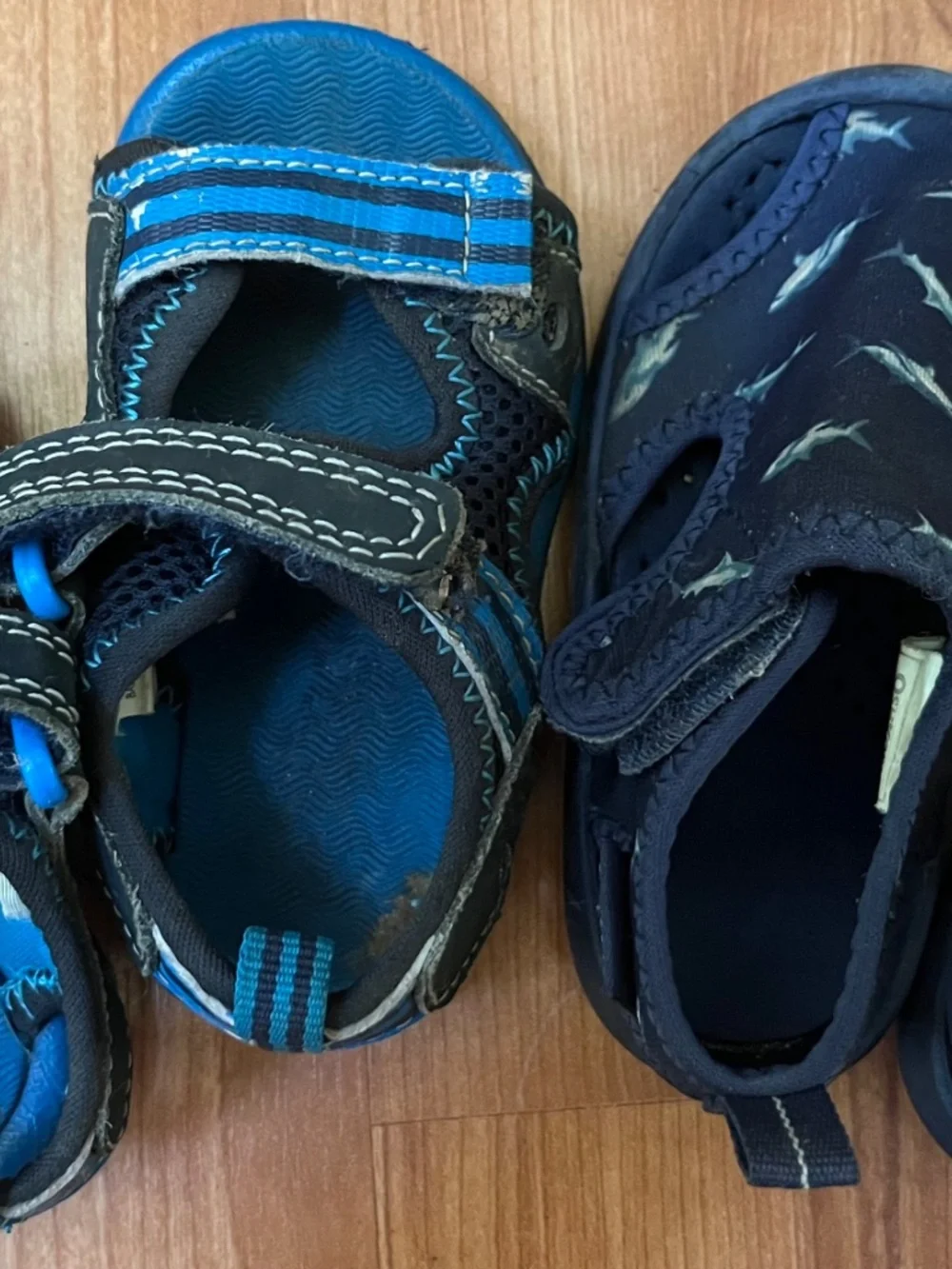 Toddler Size 5 Sandal Lot OshKosh Shark Water Shoes 2 Pairs